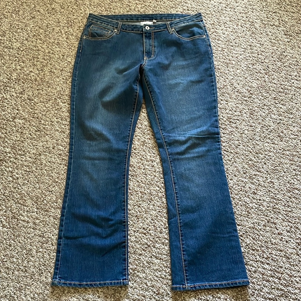 Woman’s size 14 in excellent condition
